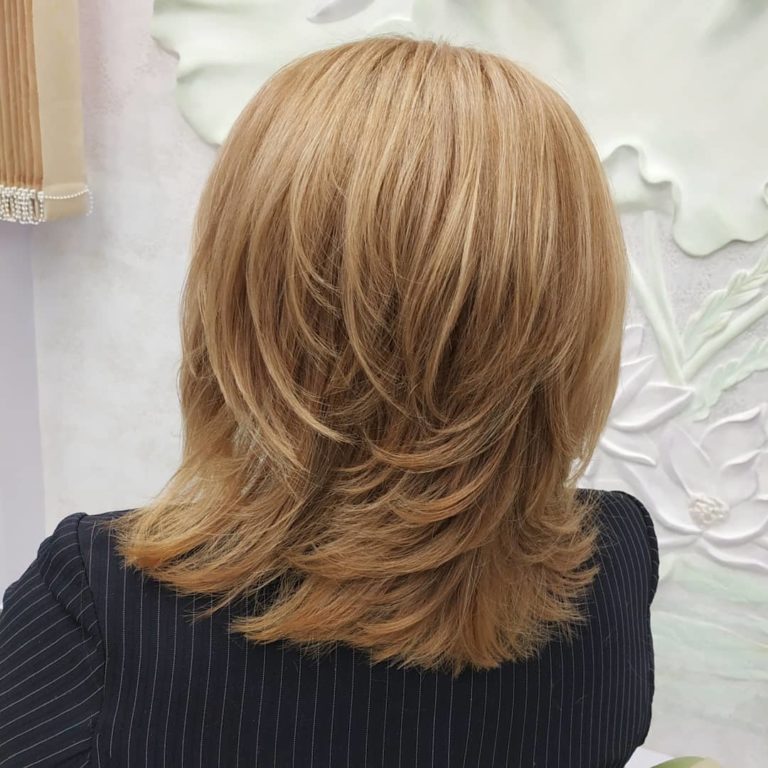 Каскад - идеальная стрижка для объема тонких волос
