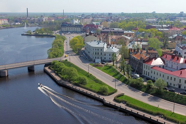 20 самых выгодных городов России для путешествий вдвоём