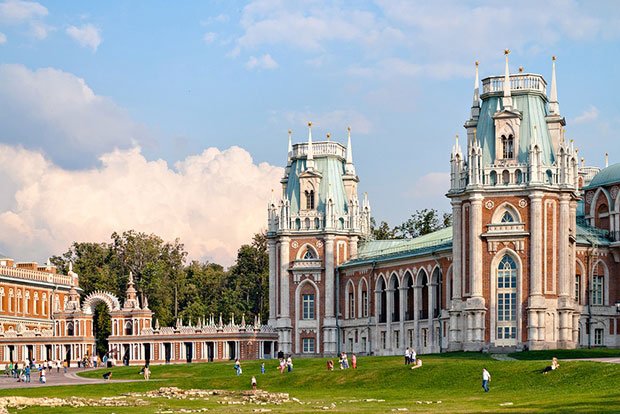 20 самых выгодных городов России для путешествий вдвоём
