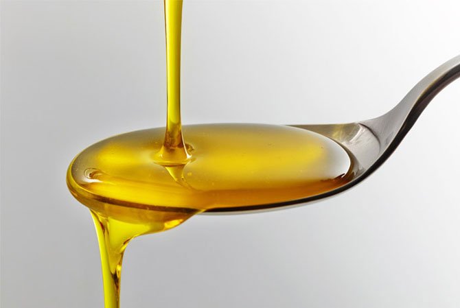 Oil pulling: как полоскание рта маслом делает нас лучше
