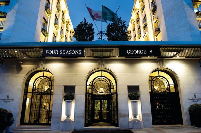 Отель-легенда George V (Париж)